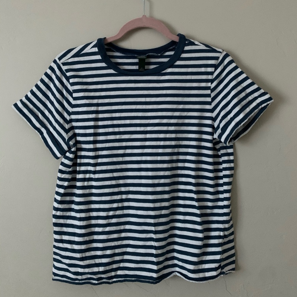 teal/white striped tee